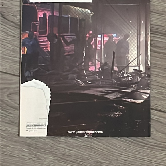 Gameinformer Issues 321-330 - Picture 12 of 12